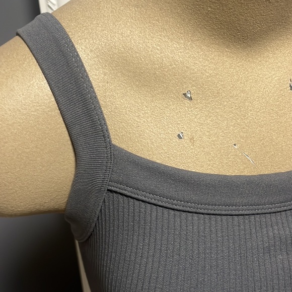 Size small Abercrombie grey tank top - Picture 4 of 4